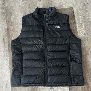 The North Face Men's Midnight Black Quilted Puffer Vest XXL